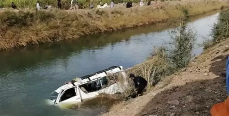  تفاصيل حادث المعدية وسبب سقوط السيارة في المياه.. تعرف على أسماء الضحايا (صور) 