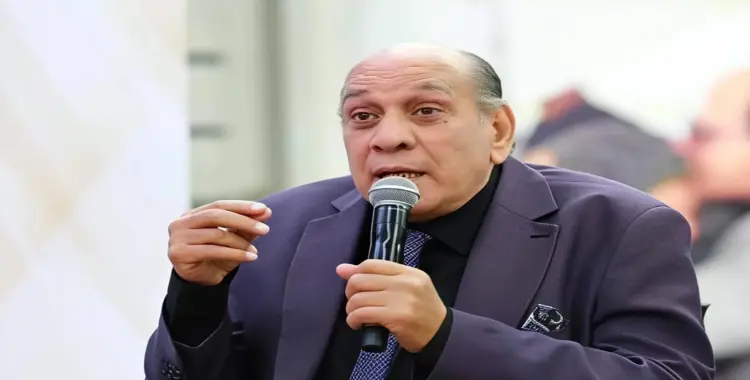  الحالة الصحية للفنان منير مكرم بعد دخوله المستشفى 