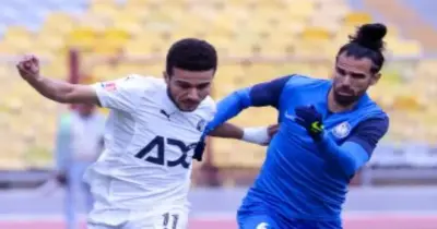 مباراة بيراميدز وسموحة على قناة إيه النهارده؟.. دليلك لمتابعة مواجهة الحسم بالدوري