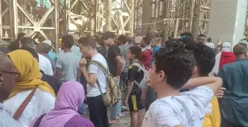 سقوط كوبري عرابي للمشاة في المهندسين.. اعرف السبب (صور)