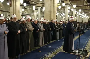 موعد انتهاء صلاة التراويح في مصر 2026.. هل يتم تمديد وقت الصلاة في العشر الأواخر؟