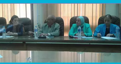 أستاذ بجامعة القاهرة: «الدكاتره الشباب مبيقدروش يقفوا وصحتهم على قدهم»