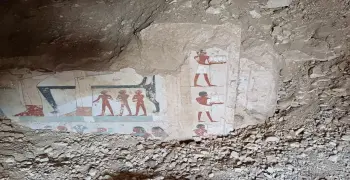 اكتشاف 3 مقابر صخرية جديدة من الدولة الحديثة في سقارة.. اعرف التفاصيل