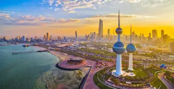 إلا للضرورة القصوى.. الكويت تطالب مواطنيها بالبقاء فى منازلهم حتى صباح الأربعاء