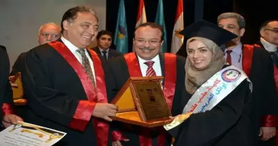 رئيس جامعه طنطا: تكليف 300 خريج بكلية الطب للعمل في مستشفيات الصحة