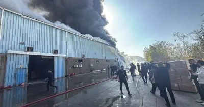 حريق مصنع بلاستيك في مدينة 6 أكتوبر.. إصابات واختناقات