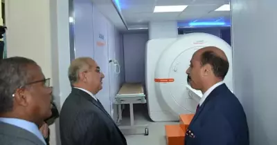 رئيس جامعة أسيوط يفتتح وحدتي الأشعة المقطعية والرنين المغناطيسي