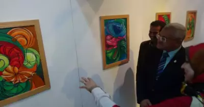 صور| رئيس جامعة المنيا يفتتح معرض «تراثية ومستقبلية»