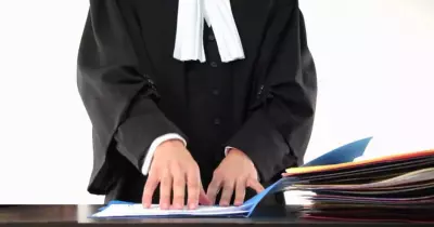 المحامي مبيتنصبش عليه.. القضاء يلزم الموكل بدفع الأتعاب في كل الحالات