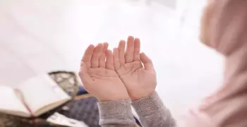 في الليالي العشر.. تعرف على 4 مواقيت لتحري ليلة القدر (فيديو)