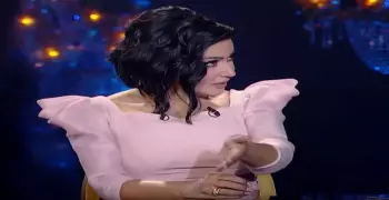 شاهد.. سمية الخشاب لـ أحمد سعد: «أنت كدة دكر»