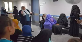 قافلة جامعة القاهرة في حلايب تجري الكشف على 260 مريض في اليوم الأول