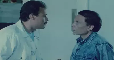 كيف نعى الزعيم عادل إمام وفاة الفنان فاروق الفيشاوي؟