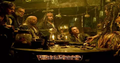 فيلم السهرة.. جوني ديب في «Pirates of the Caribbean: Dead Man's Chest»