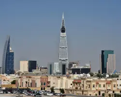 هل تم تمديد إعفاء المقابل المالي للمنشآت الصغيرة 2027 بالسعودية؟