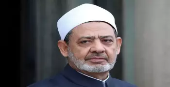 شيخ الأزهر: خروج الزوجة دون إذن زوجها يُؤدي لثورة من الشك (فيديو)