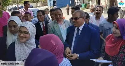 ساعات من البهجة في جامعة الأزهر.. المحرصاوي صديق الطلاب في أول يوم دراسة