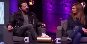 حقيقة انفصال شريف سلامة عن زوجته داليا مصطفى (فيديو)