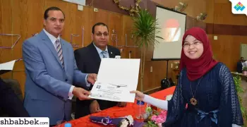 رئيس جامعة سوهاج يحتفل بالطلاب وأعضاء هيئة التدريس (صور)