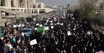 اعتقال 90 طالبا جامعيا في إيران