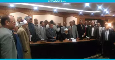 بالصور.. مجلس الجامعة يقدم الولاء لشيخ الأزهر ويدعم قراراته