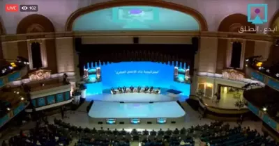 ممثل شباب الأحزاب في حضور السيسي: «طز فيكو وألف طظ»