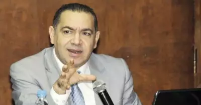 رحيل الدكتور هشام عطية.. مواقع التواصل تتحول لدفتر عزاء