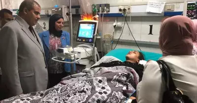 رئيس جامعة الأزهر يتابع حالة الطالبة المصابة في حادث عبور أمام المدينة