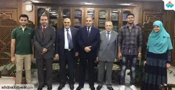 رئيس جامعة الأزهر يكرم الطلاب الفائزين بمسابقة هواوي العالمية