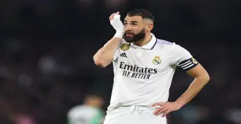 أزمة جديدة تضرب نادي الهلال السعودي بسبب كريم بنزيما