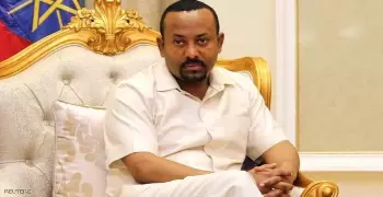 بعد تهديده لمصر.. متظاهرون لرئيس وزراء إثيوبيا: يسقط آبي أحمد