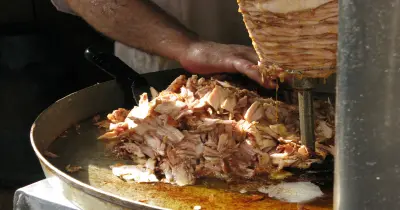 بسبب التسمم الجماعي.. إغلاق مطعم سوري مشهور في المنيا