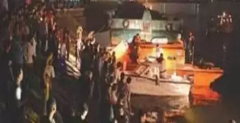 تفاصيل غرق مركب برج العرب وعدد الضحايا