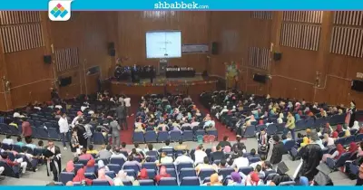 صور| كلية التعليم الصناعي جامعة سوهاج تحتفل بتخريج الدفعة الثامنة