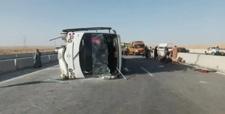  على غرار حادث المنوفية.. كارثة جديدة في البحيرة بعد إنقلاب ميكروباص بالعمالة الزراعية 