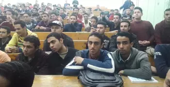 رئيس جامعة الأزهر يحذر طلاب «هندسة قنا» من الانسياق وراء الشائعات