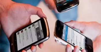 الطقس البارد يؤثر على هاتفك.. كيف تتجنب مشكلاته؟