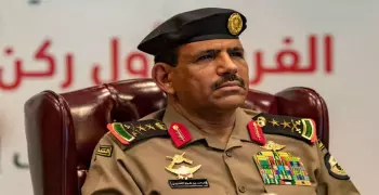 من هو الفريق أول خالد بن قرار؟ وما سبب إنهاء خدمته؟