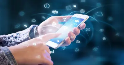 الحكومة تنفي قطع خدمات الإنترنت لتخفيف أحمال الكهرباء