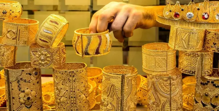  أسعار الذهب عيار 21 بعد الزيادة الأخيرة 