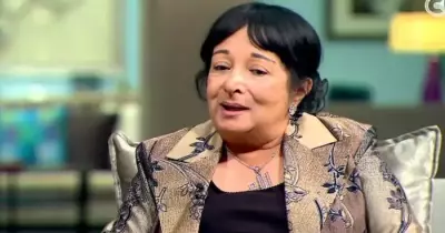 فيديو سميرة عبد العزيز وحكاية السلسلة وقصة زواجها ومحفوظ عبد الرحمن