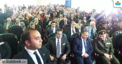 صور| وزير التعليم العالي يفتتح معرض القاهرة للابتكارت