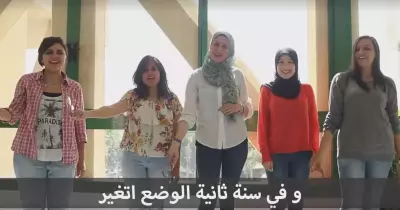 على طريقة باسم يوسف.. طلاب صيدلة «مصر الدولية» يحتفلون بتخرجهم (فيديو)