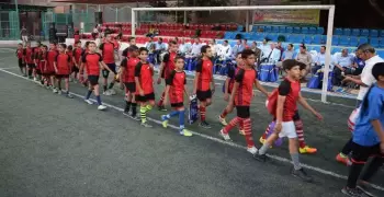 رئيس جامعة سوهاج يفتتح بطولة الأكاديميات لخماسي كرة القدم