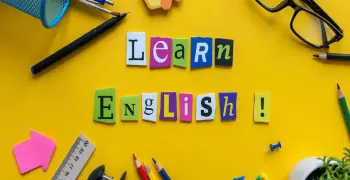 تحميل مذكرة إنجليزي للصف الأول الثانوي ترم أول 2027 pdf.. شرح المنهج كامل