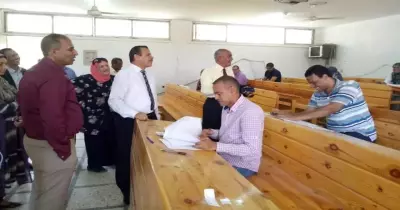 رئيس جامعة أسوان يتفقد امتحانات معهد البحوث الأفريقية
