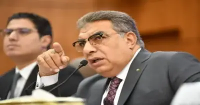 ما سبب وجود ميزان شخصي في سيارة محافظ الدقهلية؟