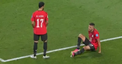 إصابة أحمد فتوح.. ماذا حدث له خلال مباراة مصر وإيران اليوم.