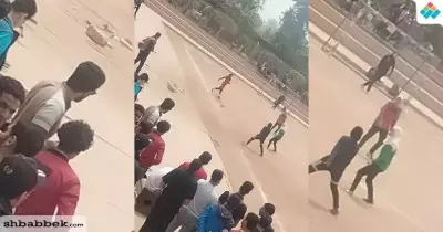 دوري كرة قدم نسائي في جامعة الأزهر.. والطلاب يتفرجون (صور)