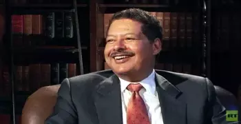 أحمد زويل اخترع إيه؟ ماذا اخترع العالم المصري الشهير؟